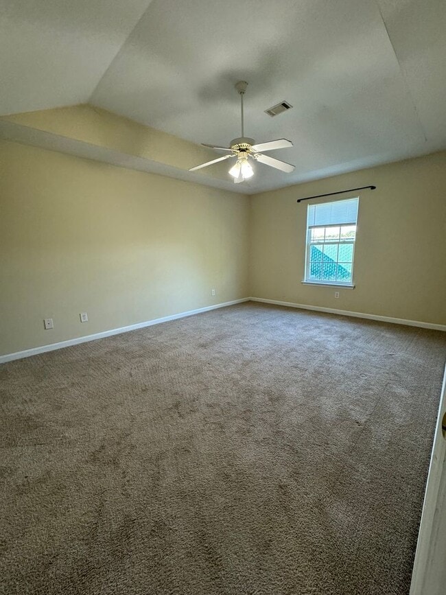Building Photo - 2 bedroom 2 bath townhome in Evans  Availa...