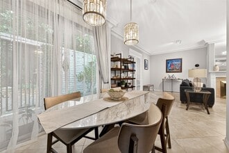 Building Photo - 3 River Hollow Ln