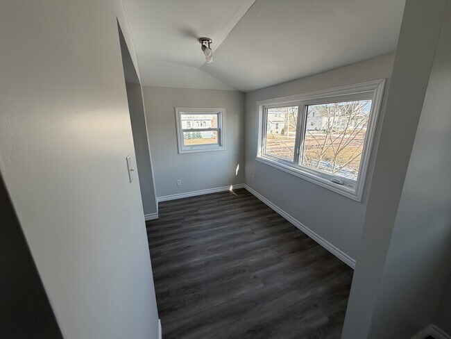 Photo du bâtiment - 73 Mill Rd