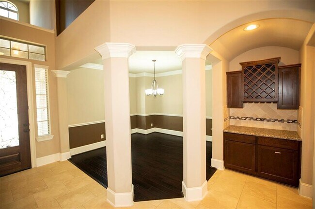 Building Photo - 21325 Kings Guild Ln