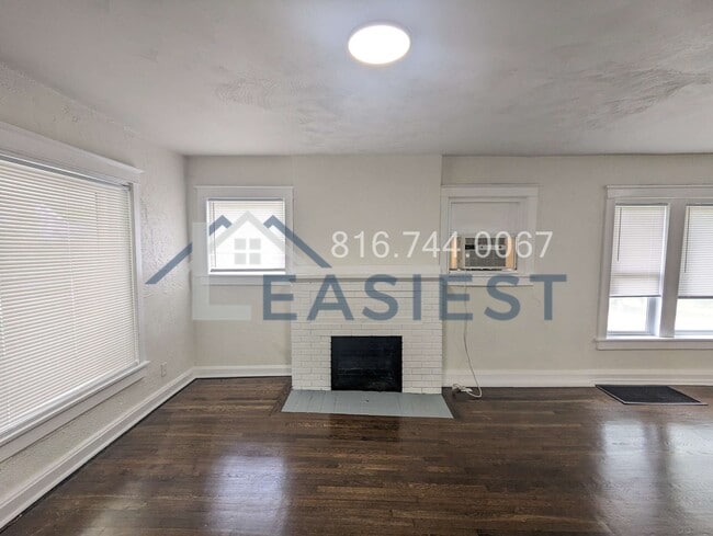 Building Photo - 4121 E 56th St