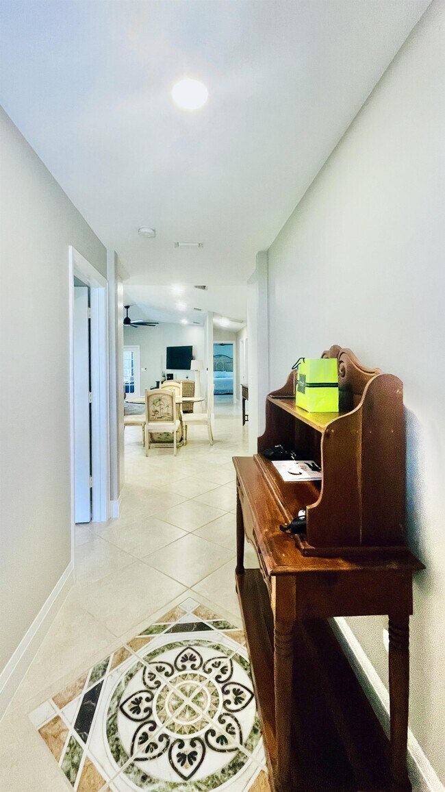 Foto del edificio - 552 97th Ave N