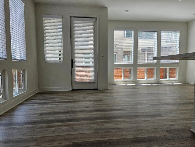 Foto del edificio - 11102 Akarna Ct