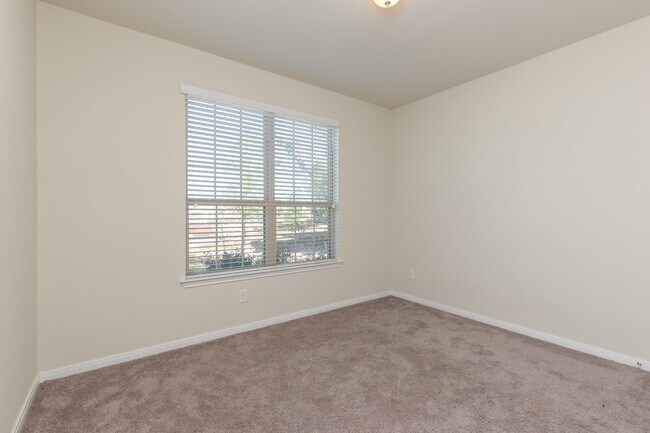 Foto del edificio - 10 Log House Ct