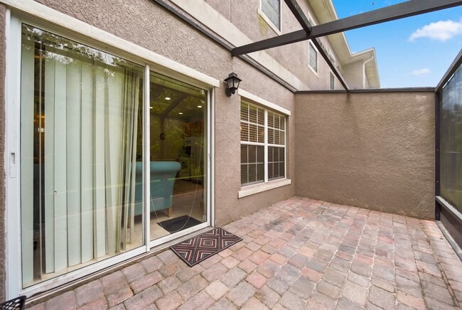 Photo - 2402 Caravelle Cir - 2402 Caravelle cir- Townhome- Furnished
