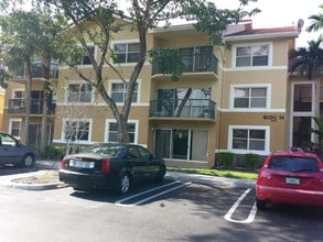 Building Photo - 8977 Wiles Rd