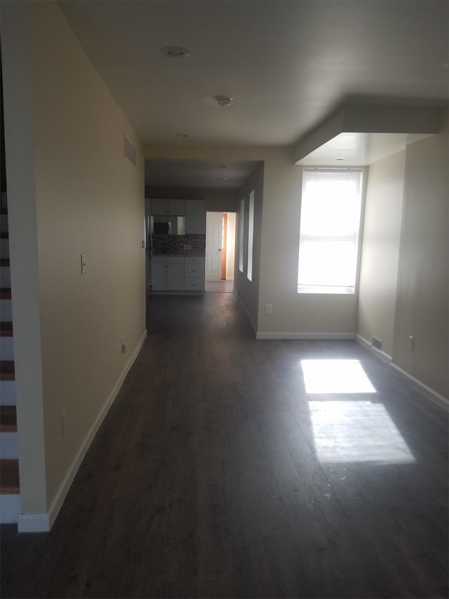 Foto del edificio - 1006 N Walnut St