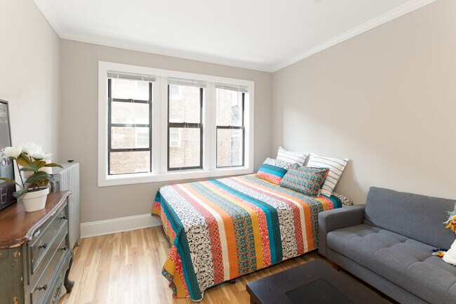 Foto del edificio - 517 W. Oakdale