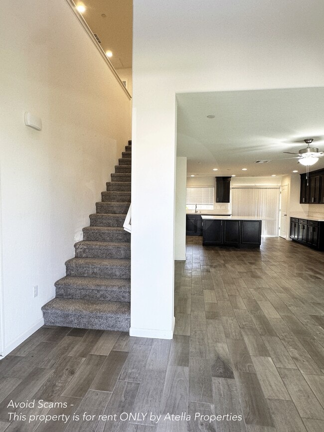 Building Photo - 1373 S Autumn Breeze Ct