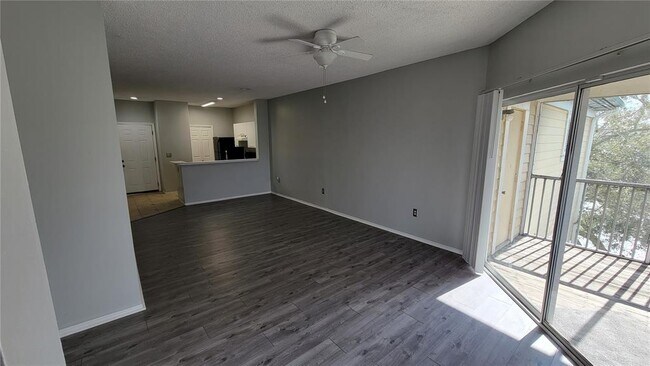 Building Photo - 10114 Winsford Oak Blvd