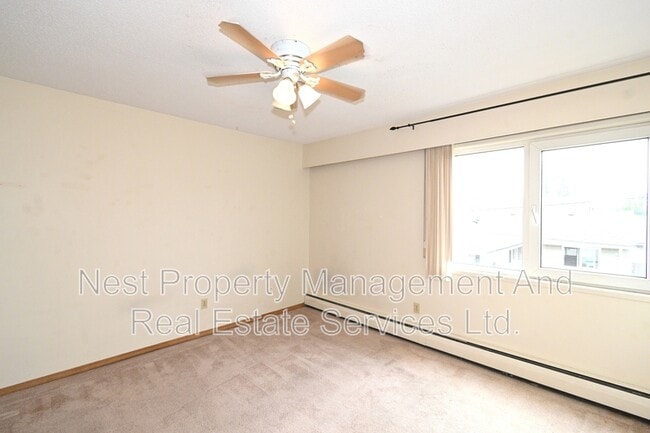 Building Photo - 879 Johnson St