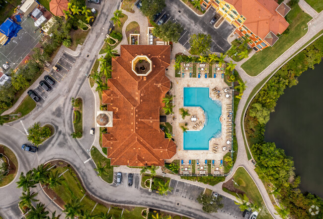 Piscina principal - The Grand Bellagio At Baywatch