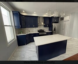 Building Photo - 70-11-11 69th Pl