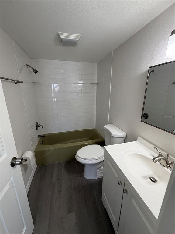 Foto del edificio - 21287 Gertrude Ave
