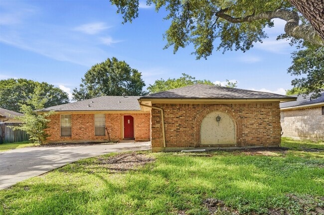 Building Photo - 810 Sunnybrook Ln