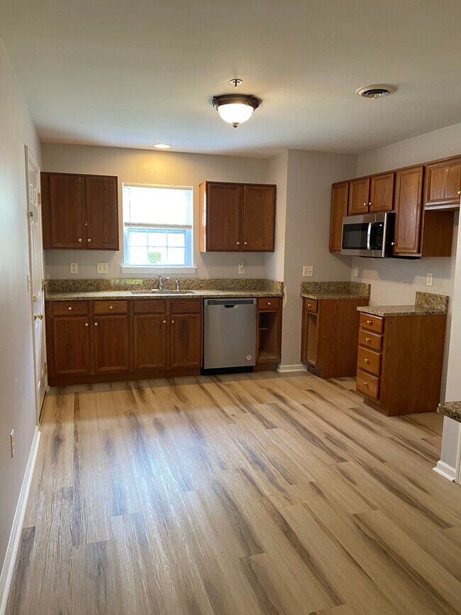 Foto del edificio - 186 Christine Dr