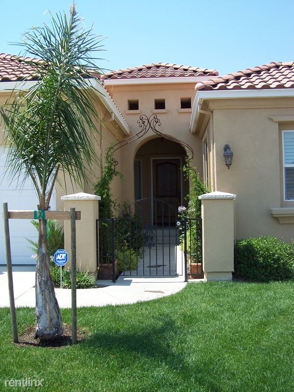Primary Photo - 4 br, 2.5 bath House - Calypso Bay