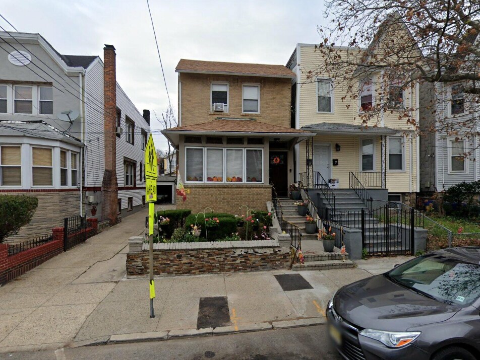 232 Wilkinson Ave Unit 2, Jersey City, NJ 07305 Apartments in Jersey