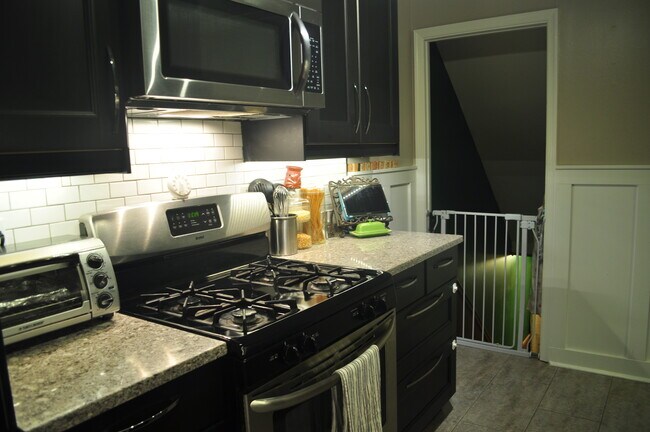 Foto del edificio - 107 S Iris St