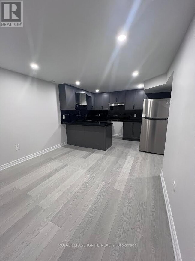 Building Photo - 2494 Kentucky Derby Way