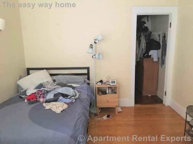 Photo - 158 Magazine St Apartment