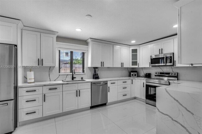 Foto del edificio - 3609 SW 23rd St