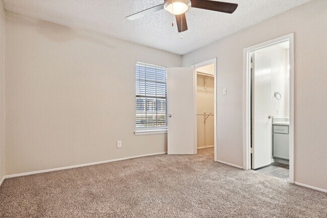 B3 - Blakely Apartments