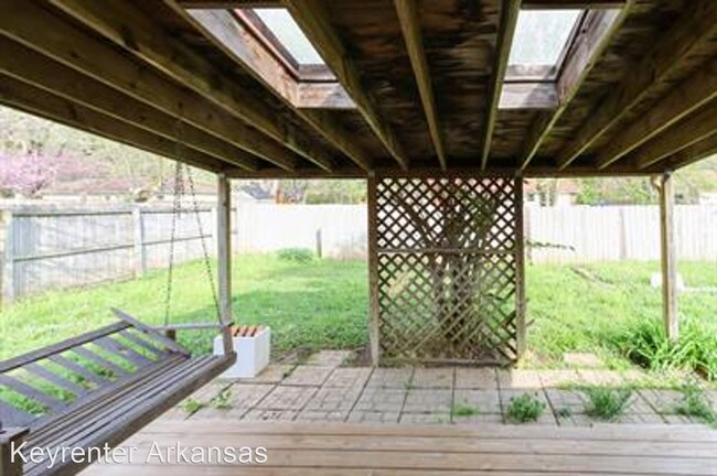 Building Photo - 3 br, 2 bath House - 2152 S Clover Dr