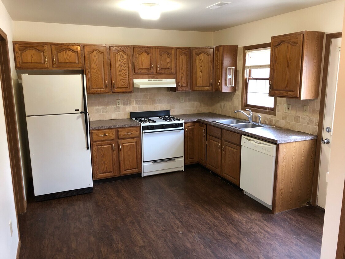 Foto principal - 108 E Vine St