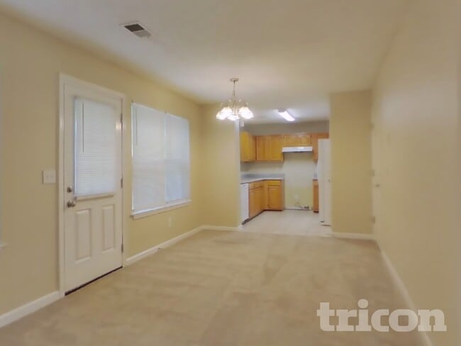 Building Photo - 3853 Sunview Dr NW