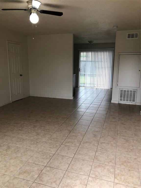 Building Photo - 719 Barren Springs Dr