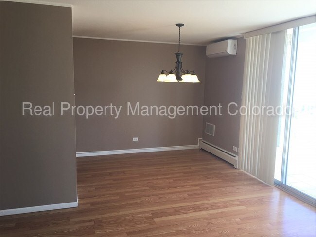 Foto del edificio - Beautiful Condo in Park Mayfair