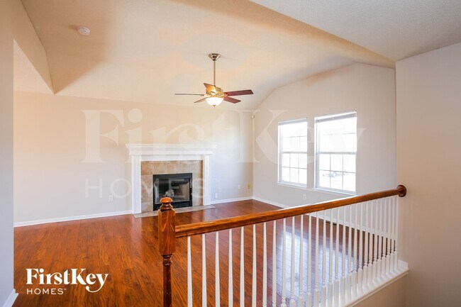 Foto del edificio - 419 N Queen Ridge Ave