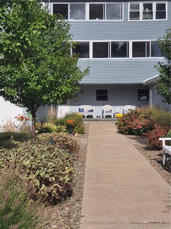 Building Photo - 3302 Baer Beach Rd