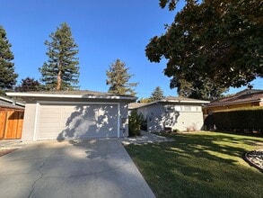 Building Photo - 850 Hollenbeck Ave