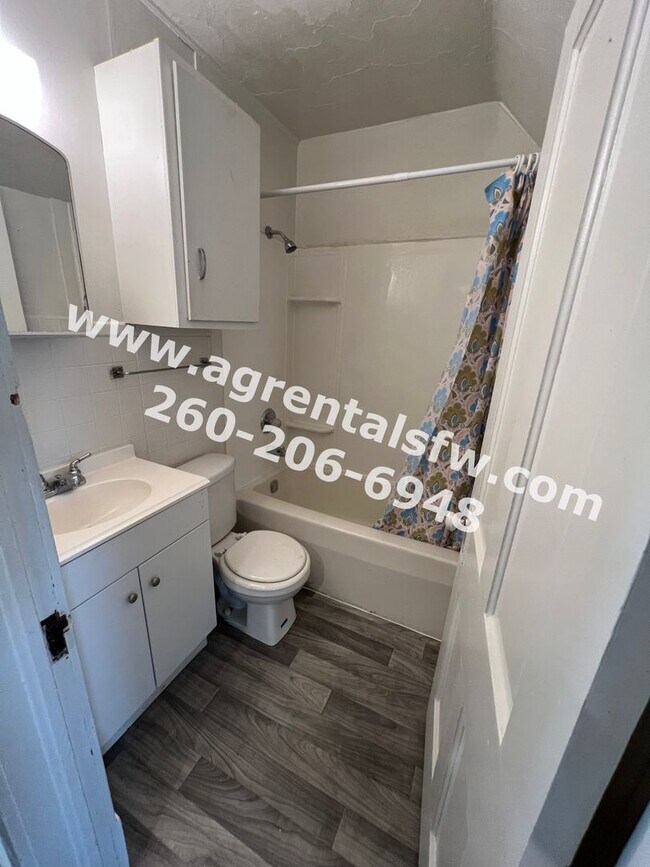 Foto del edificio - 340 W 11th St