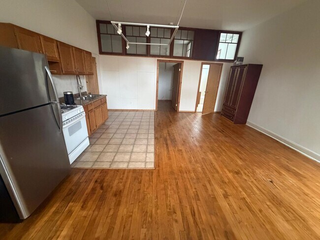 Foto del edificio - 1014 E Prairie Ave