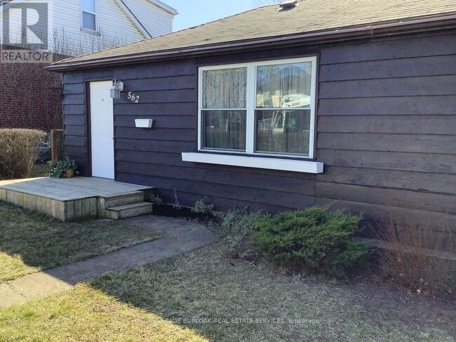 Photo du bâtiment - 562 Beach Blvd