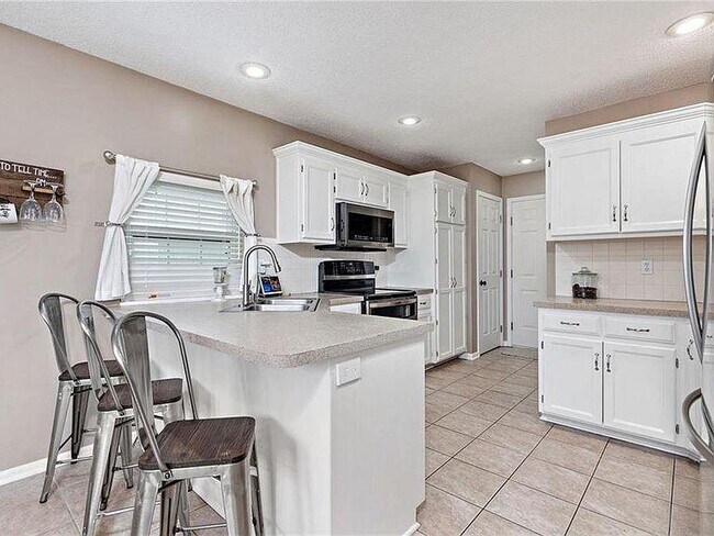 Foto del edificio - 8505 N Robinhood Ave
