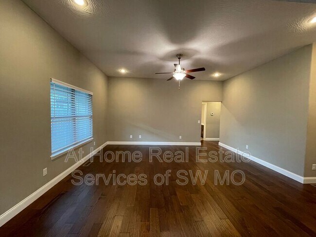 Building Photo - 1659 N Eagle Valley Ln