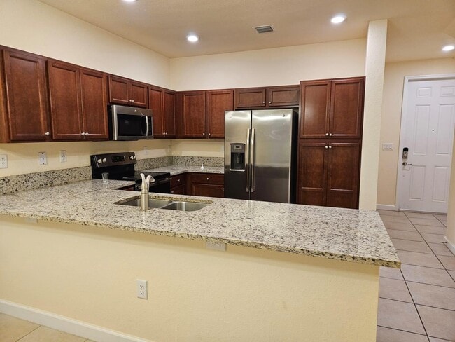 Building Photo - 5604 NW 58th Ln