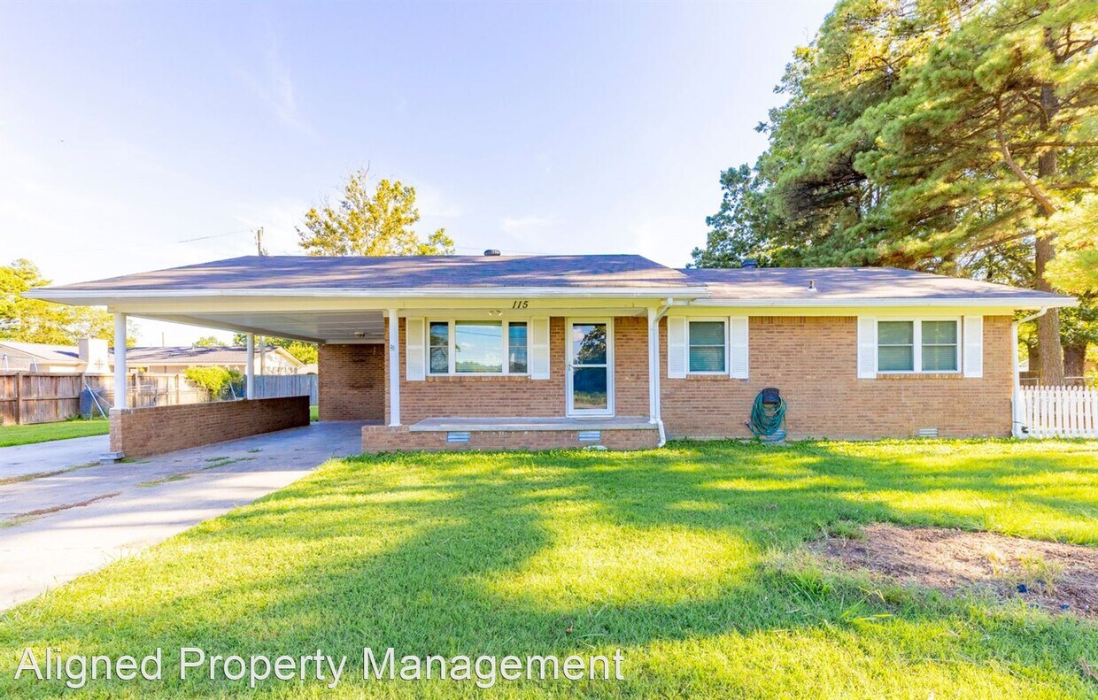 Primary Photo - 3 br, 1.5 bath House - 115 Ketchum Lane