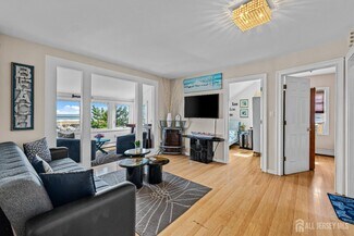 Building Photo - 164 Ocean Ave