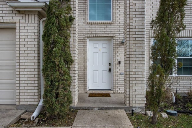 Building Photo - 202 Waterwood Dr
