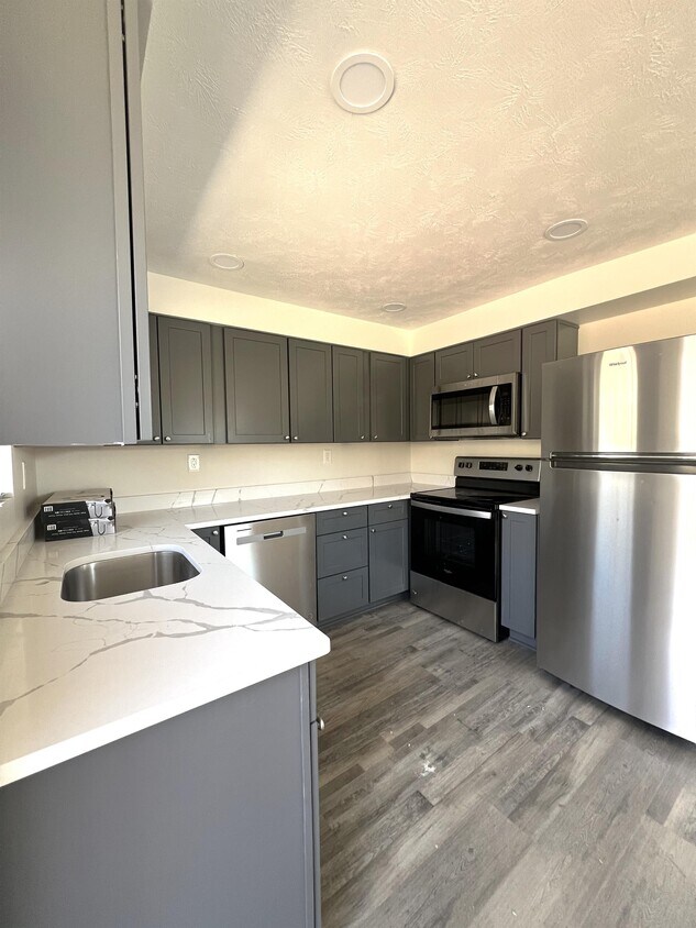 Foto principal - 171 Kathleen Dr