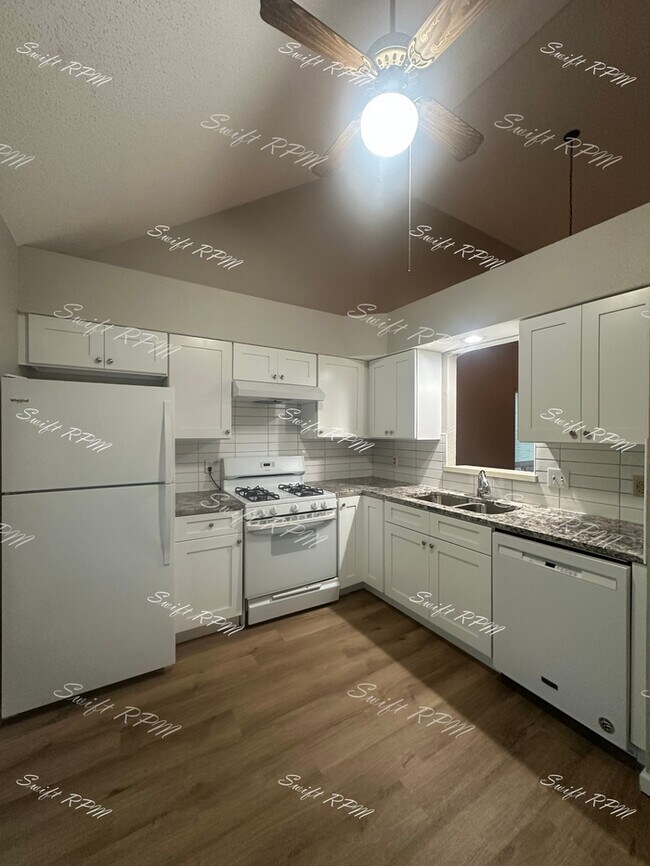 Foto del edificio - 8957 Hauser St