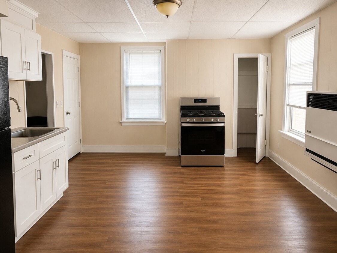Photo - 53 Burnside Ave (Woonsocket, RI)
