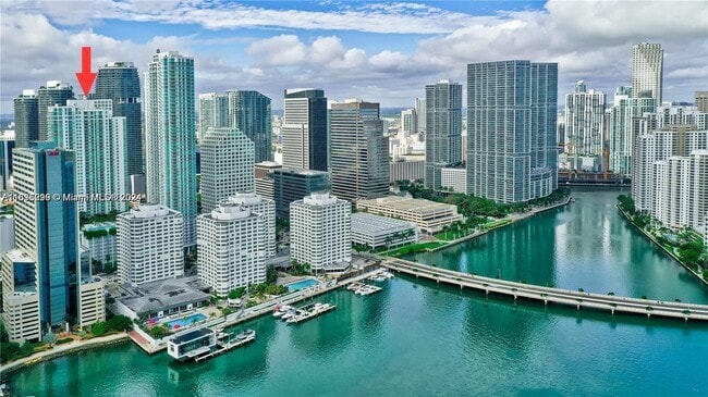 Building Photo - 951 Brickell Ave