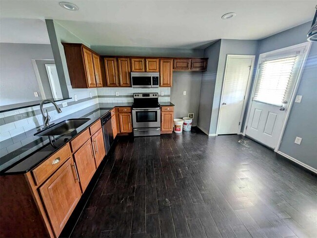 Building Photo - 7909 Chumley Ln