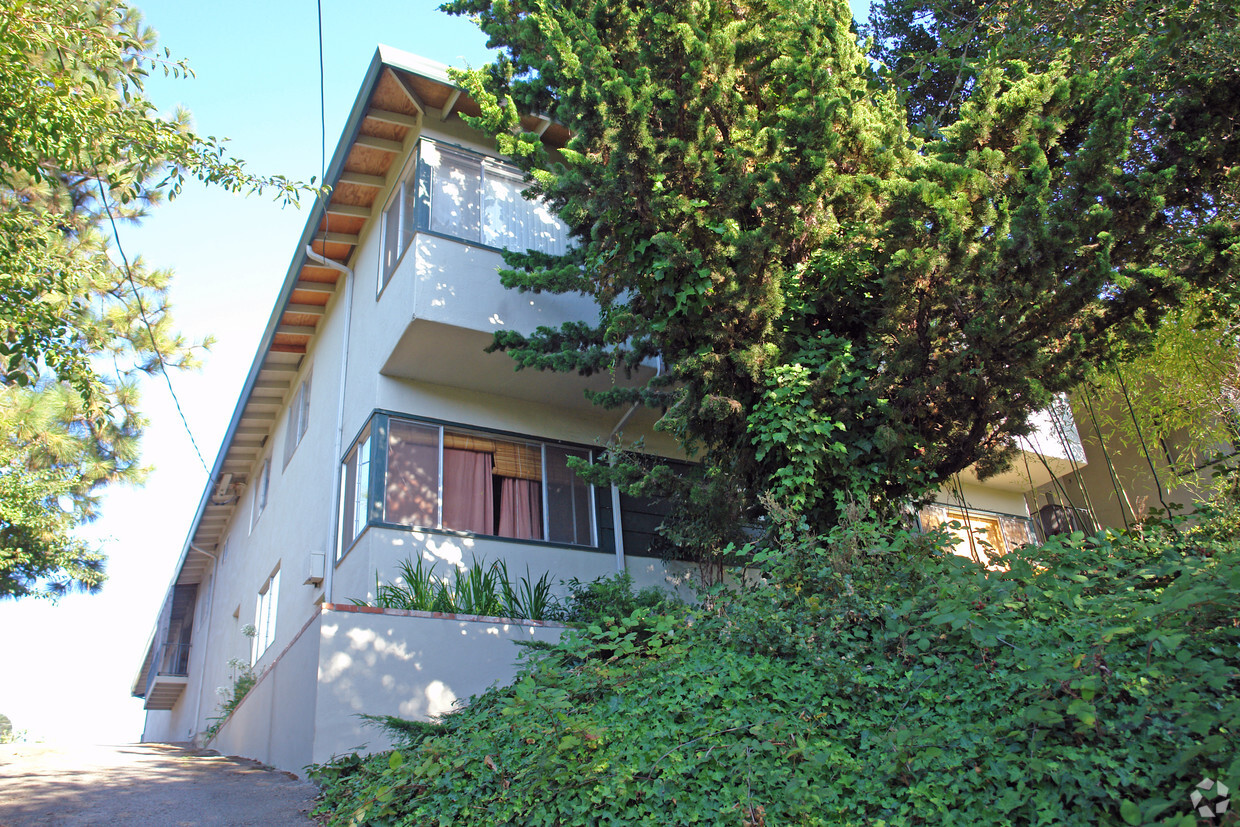 Foto principal - 2800 S Main St